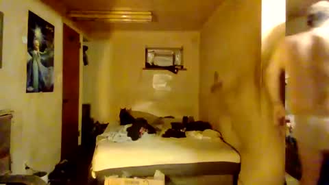 reddragon1195 online show from December 4, 2:31 am