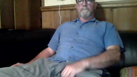 Snapshot of redfox60010 chatting on July 2, 4:18 am redfox60010 online show from July 2, 4:18 am