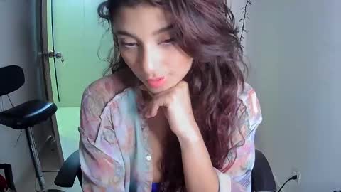 redgirlpum online show from October 21, 10:54 pm