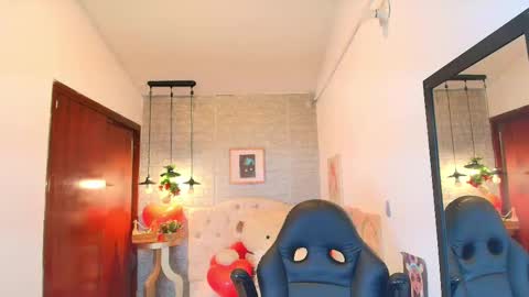 Lili Lopez online show from February 22, 11:13 pm