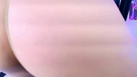 Lili Lopez online show from February 26, 11:04 pm