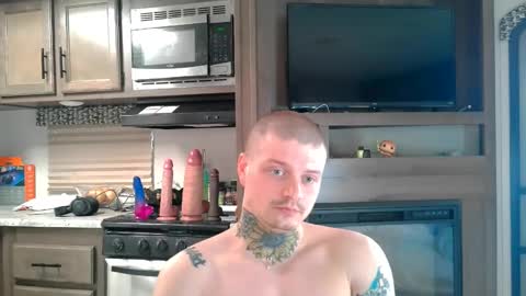 Snapshot of redinthebed chatting on December 17, 7:26 pm InkedGinger online show from December 17, 7:26 pm