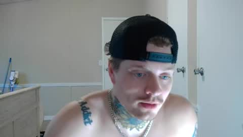 Snapshot of redinthebed chatting on January 29, 5:35 pm InkedGinger online show from January 29, 5:35 pm