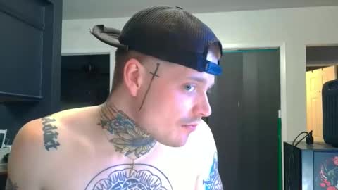 Snapshot of redinthebed chatting on April 14, 2:17 am InkedGinger online show from April 14, 2:17 am