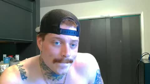 Snapshot of redinthebed chatting on May 18, 3:02 am InkedGinger online show from May 18, 3:02 am