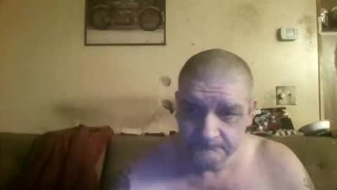 Snapshot of redmud3 chatting on April 6, 6:14 am redmud3 online show from April 6, 6:14 am