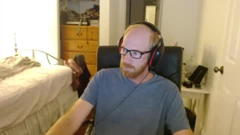 Snapshot of redrob57 chatting on February 16, 9:16 am redrob57 online show from February 16, 9:16 am