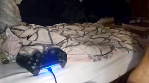 redrodridding online show from February 13, 6:41 am