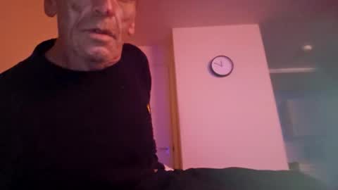 redrodridding online show from October 31, 11:50 pm