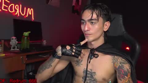 Red online show from November 5, 6:08 pm