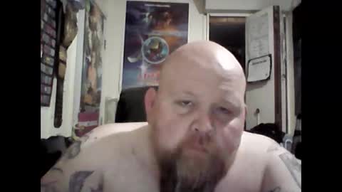 Snapshot of redrumthefool chatting on April 18, 3:54 am The fool online show from April 18, 3:54 am