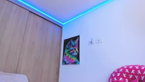 redski77 online show from March 10, 9:21 am