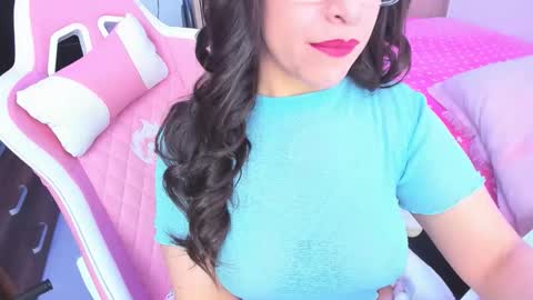 redski77 online show from February 11, 7:13 am