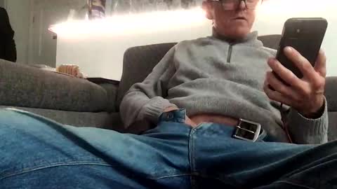 Snapshot of redspider1543 chatting on May 4, 6:37 pm Redspider154 online show from May 4, 6:37 pm