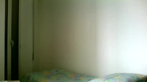Snapshot of redstep0 chatting on May 8, 10:42 am redstep0 online show from May 8, 10:42 am