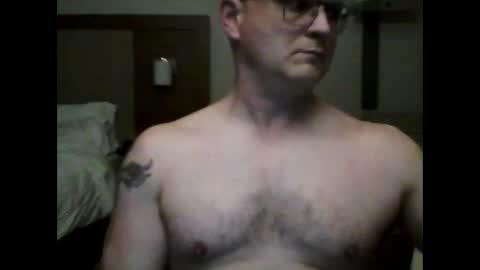 Snapshot of redstone700xxx chatting on February 24, 5:00 am redstone700xxx online show from February 24, 5:00 am