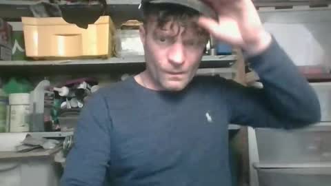 Snapshot of redvers1 chatting on April 15, 4:47 pm redvers1 online show from April 15, 4:47 pm