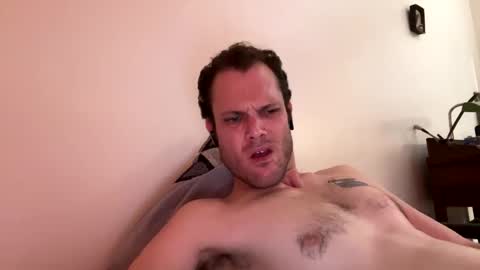 Snapshot of reed_thomas chatting on October 20, 10:54 pm Reed Thomas online show from October 20, 10:54 pm