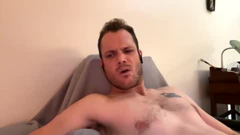 Snapshot of reed_thomas chatting on November 30, 5:55 am Reed Thomas online show from November 30, 5:55 am