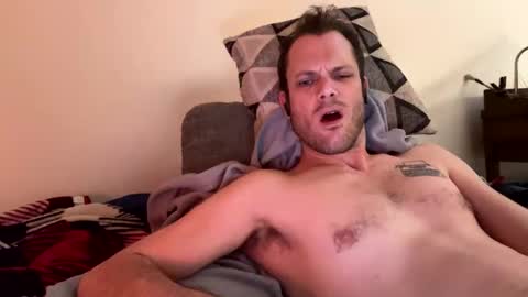 Snapshot of reed_thomas chatting on December 20, 7:15 am Reed Thomas online show from December 20, 7:15 am