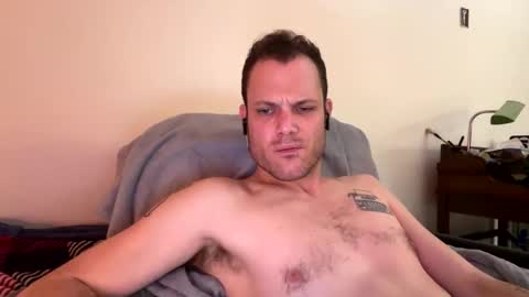 Snapshot of reed_thomas chatting on January 12, 3:01 am Reed Thomas online show from January 12, 3:01 am