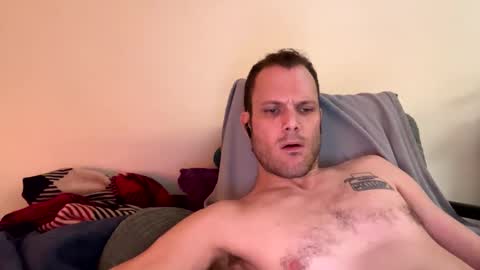 Snapshot of reed_thomas chatting on January 13, 1:44 am Reed Thomas online show from January 13, 1:44 am