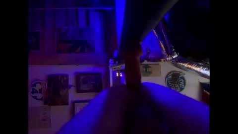 Lee online show from September 19, 8:31 pm