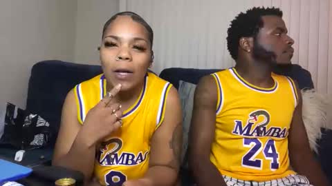 Snapshot of reekanddes chatting on November 15, 5:16 am reekanddes online show from November 15, 5:16 am