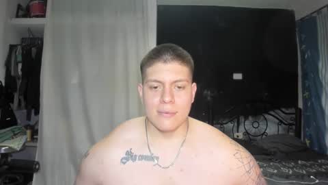 Snapshot of regan_jhonson chatting on February 7, 6:14 am regan_jhonson online show from February 7, 6:14 am