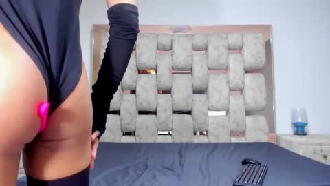 Regantaylor online show from November 27, 1:57 pm