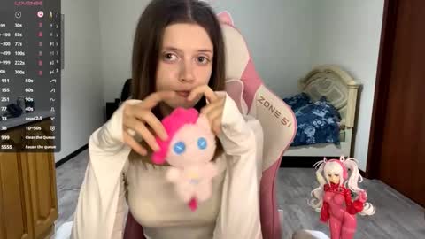 Lucy online show from September 21, 3:13 pm