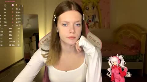 Lucy online show from October 26, 2:12 pm