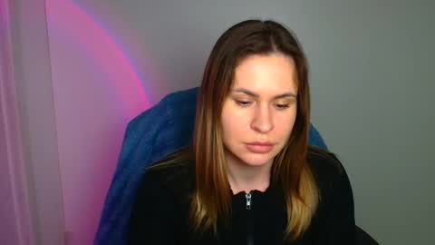 Snapshot of regina_na chatting on March 9, 10:08 am Regina online show from March 9, 10:08 am