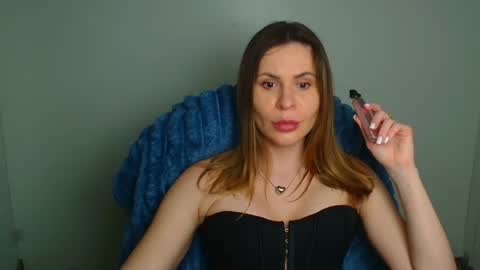 Snapshot of regina_na chatting on March 21, 12:10 pm Regina online show from March 21, 12:10 pm