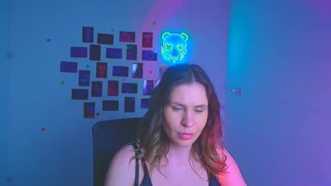 Snapshot of regina_na chatting on March 25, 12:11 pm Regina online show from March 25, 12:11 pm