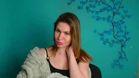 Snapshot of regina_na chatting on April 1, 1:41 pm Regina online show from April 1, 1:41 pm