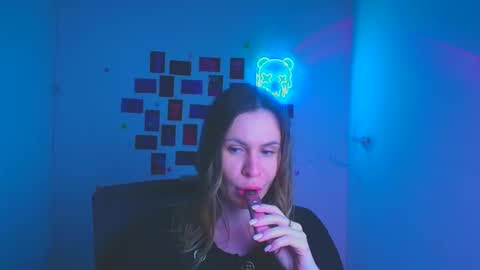 Snapshot of regina_na chatting on April 6, 11:11 am Regina online show from April 6, 11:11 am