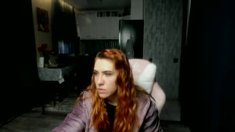 Snapshot of reginasmilee chatting on April 30, 2:51 am Regina online show from April 30, 2:51 am