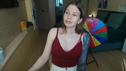 Snapshot of reginasparkle chatting on February 16, 5:03 am Regina online show from February 16, 5:03 am