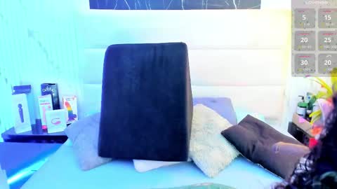 Snapshot of reginavegaa chatting on October 27, 11:36 am reginavegaa online show from October 27, 11:36 am