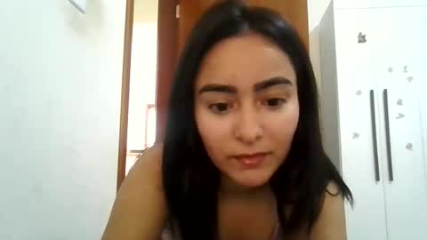 Snapshot of reginavitoria chatting on October 1, 11:27 am reginavitoria online show from October 1, 11:27 am