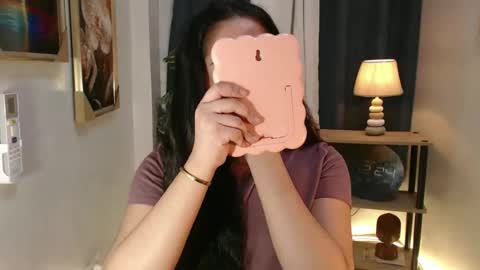 regine online show from February 15, 4:25 pm