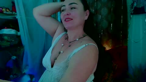 Snapshot of reicat chatting on January 2, 12:24 pm Karina online show from January 2, 12:24 pm
