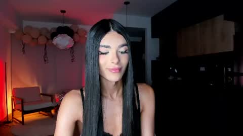 Snapshot of reichel_gray chatting on June 10, 4:34 am REICHEL online show from June 10, 4:34 am