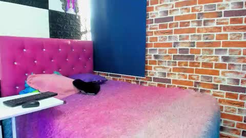 Reichell  Rose online show from October 31, 9:27 pm