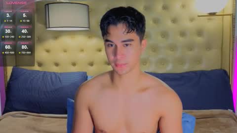 Snapshot of reidalert69 chatting on January 17, 12:15 am reidalert69 online show from January 17, 12:15 am