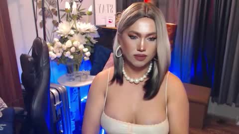 Snapshot of reigning_ivy chatting on March 1, 5:15 pm Red Ivy online show from March 1, 5:15 pm