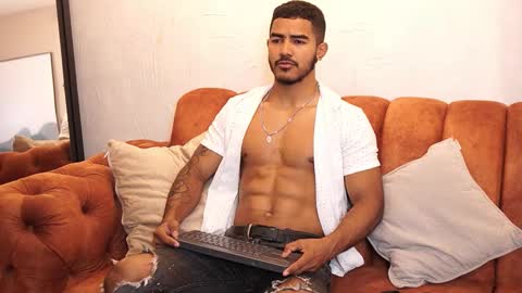 Reik online show from October 21, 12:17 pm