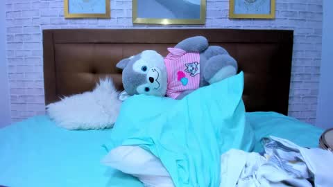 reina_loren online show from January 26, 12:48 am