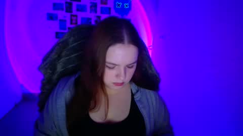 Reina online show from February 16, 6:31 am